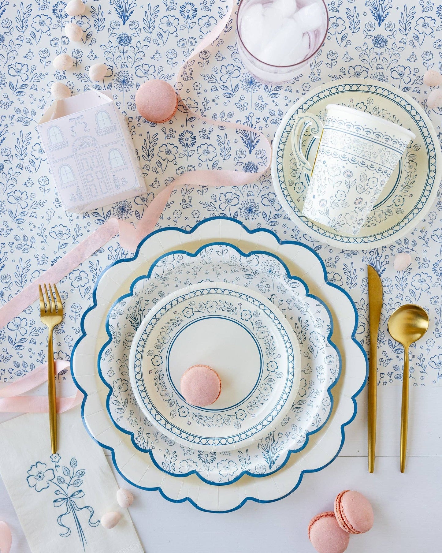 Pembroke Floral Dessert Plates