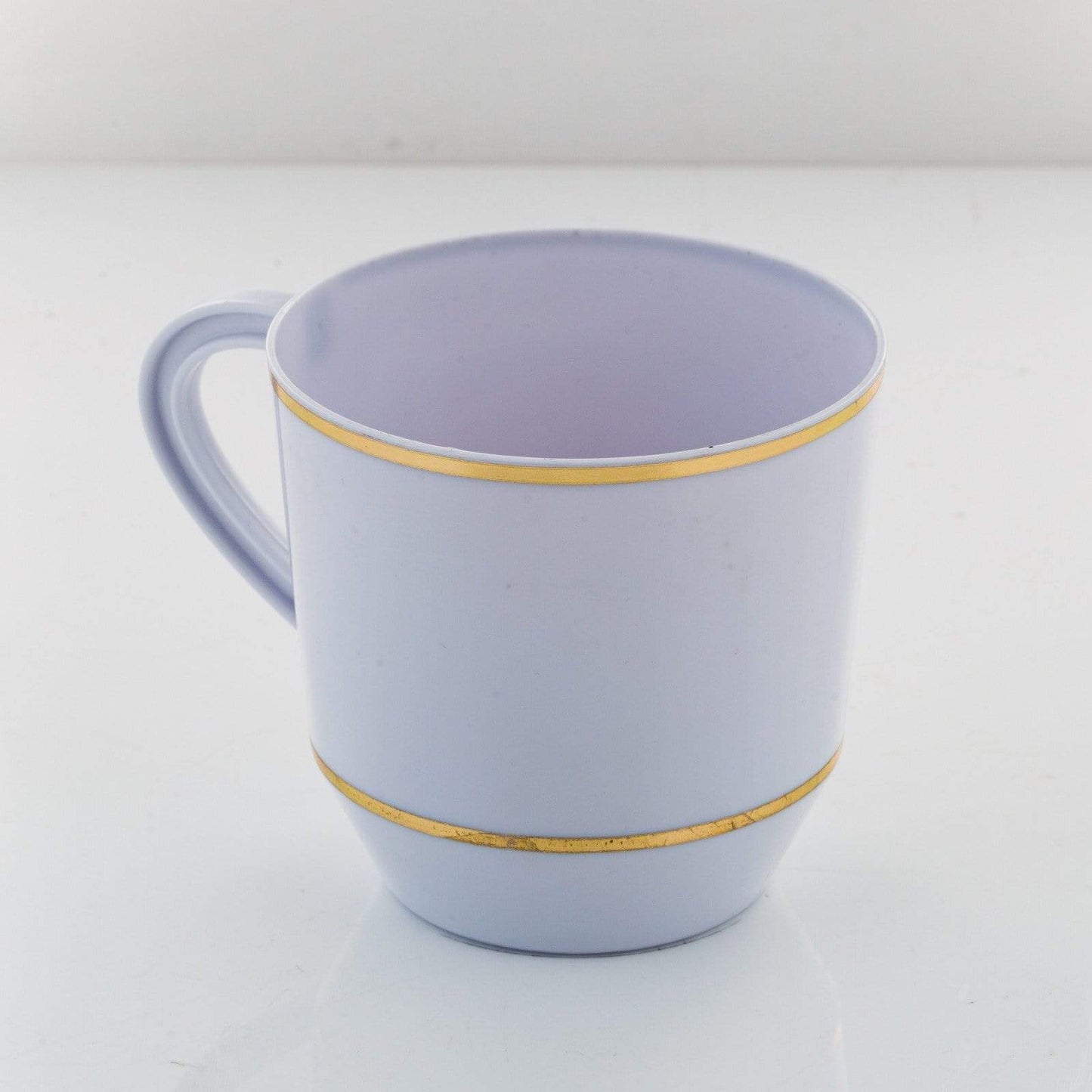 12.5 Oz Round White • Gold Plastic Coffee Cup | 8 Cups